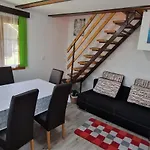 Hiska Arijela, Terme Catez, Oaza Sprostitve, Slovenija Casa vacanze Brežice