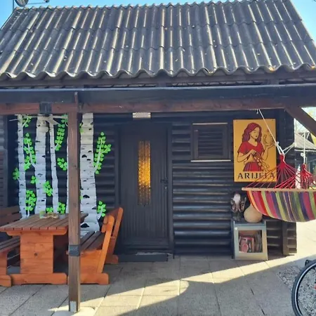 Arijela Hiska, Oaza Sprostitve V Terme Catez, Slovenija Holiday home *