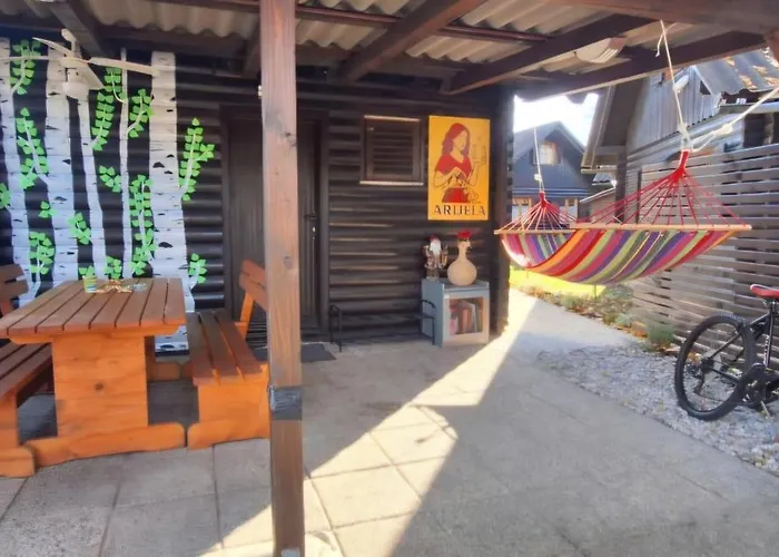 Arijela Hiska, Oaza Sprostitve V Terme Catez, Slovenija Tatil Evi Brežice